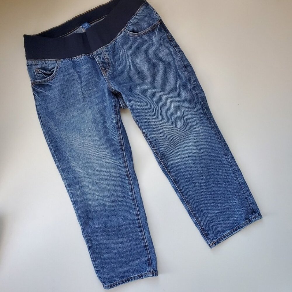 Straight cropped short faded medium blue maternity capri jeans